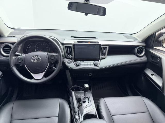 Toyota RAV4 2017 thumb 12