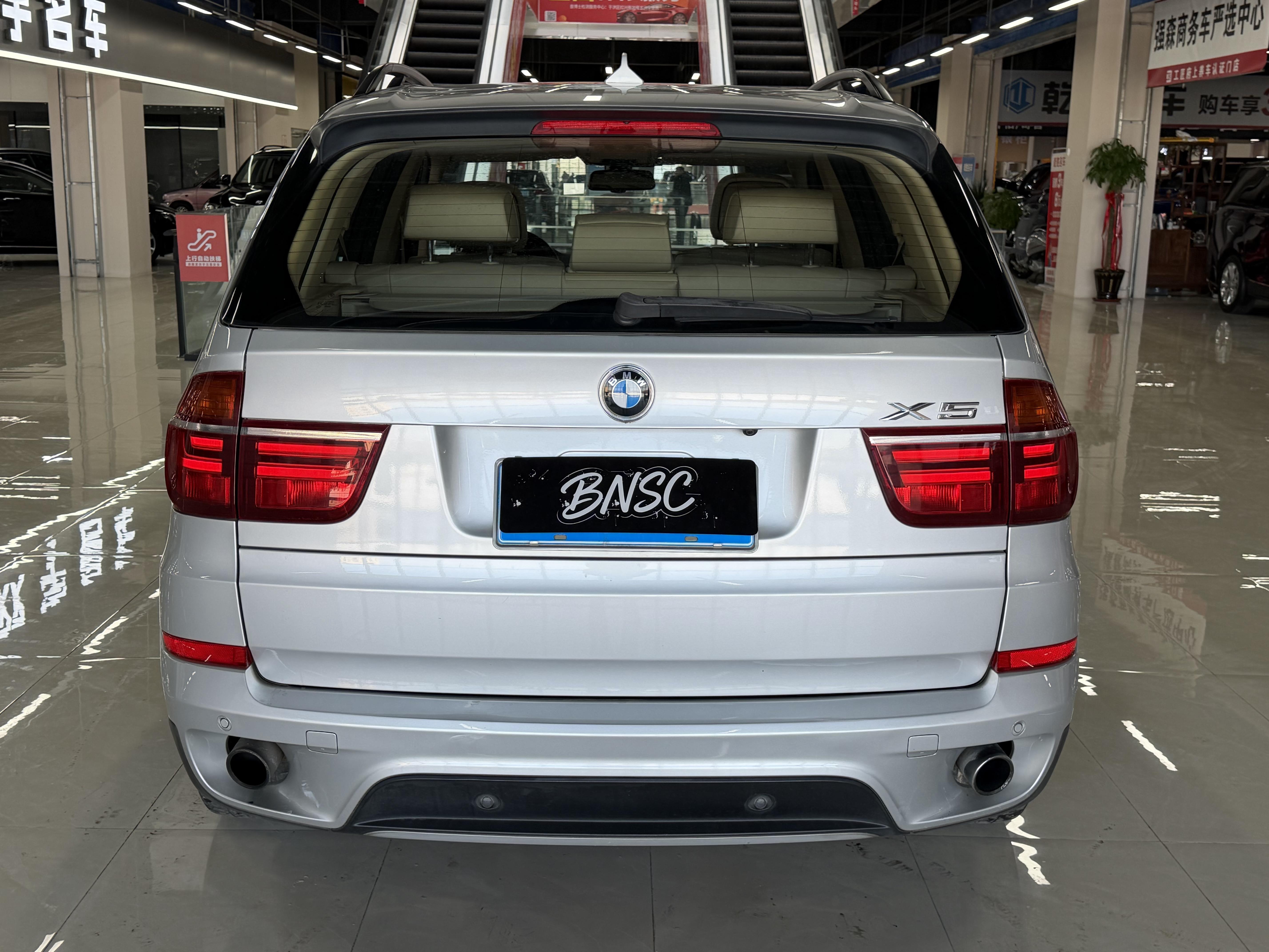 BMW X5 2010 thumb 4