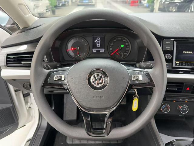 Volkswagen Lavida XR 2019 thumb 3