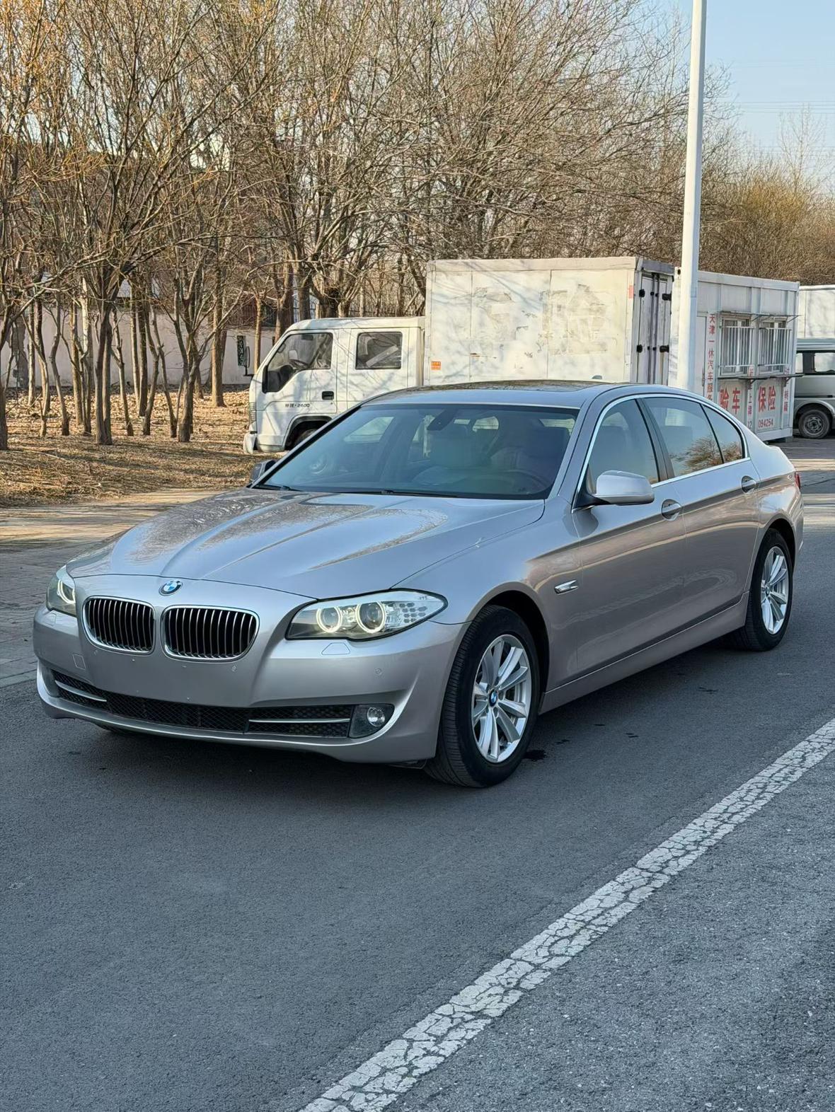 BMW 5 серии 2012 thumb 8