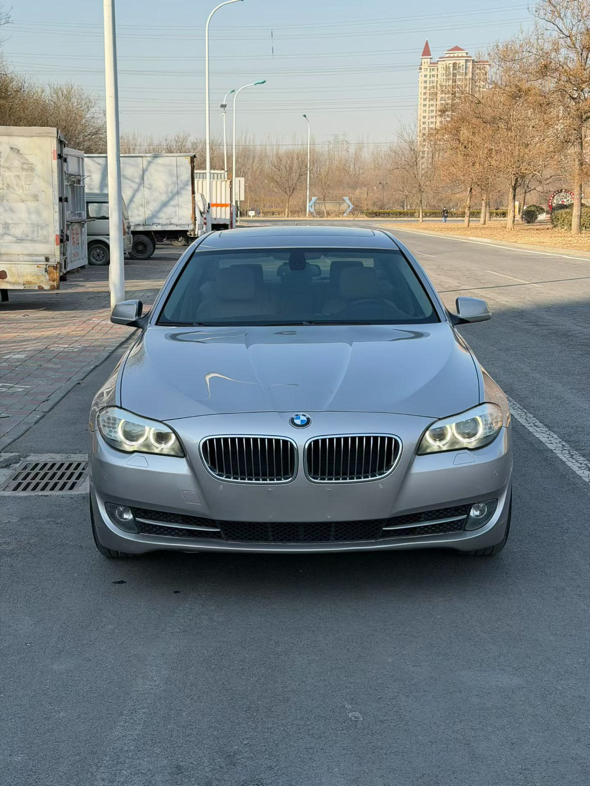 BMW 5 серии 2012 thumb 9