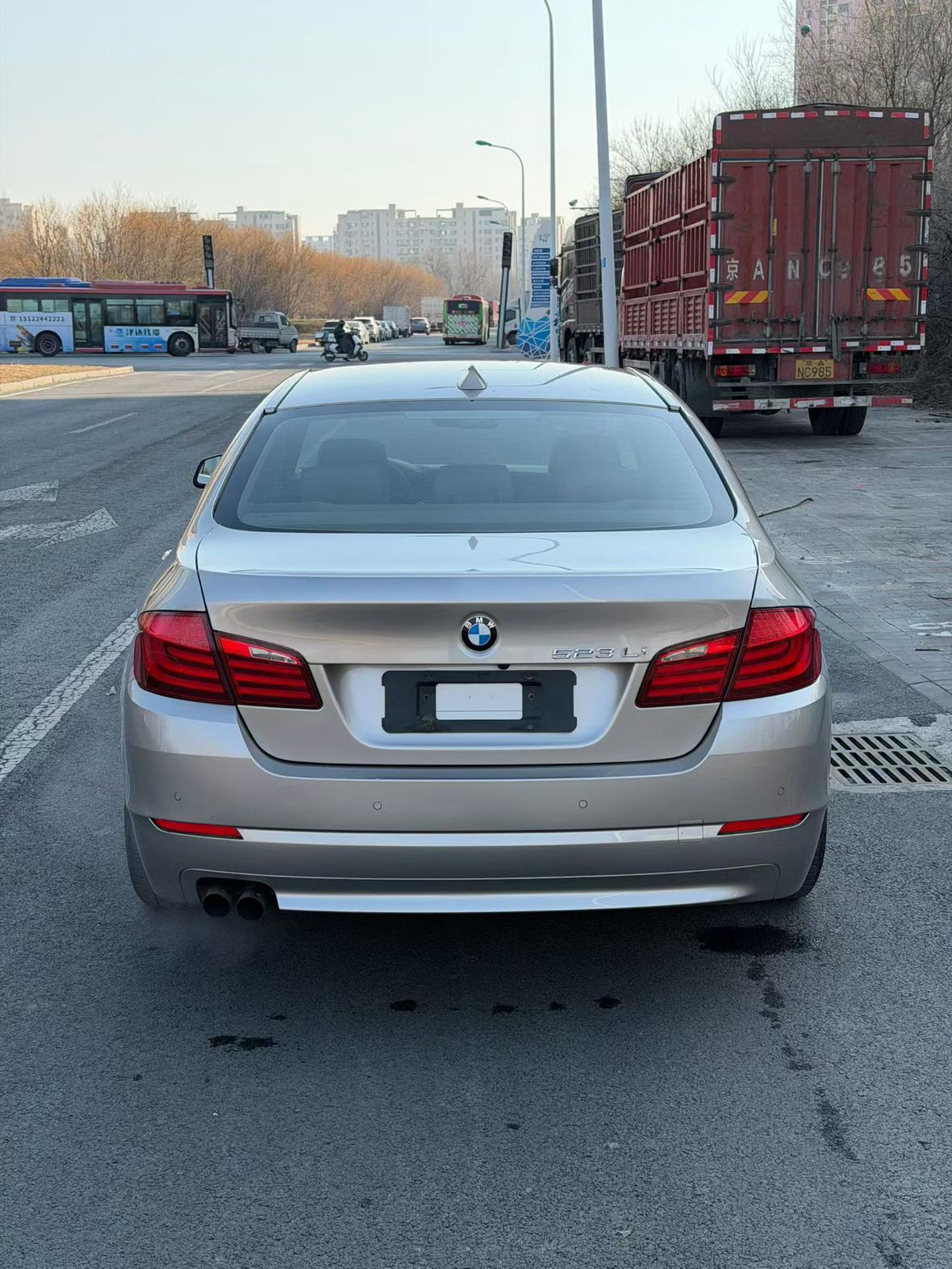 BMW 5 серии 2012 thumb 12