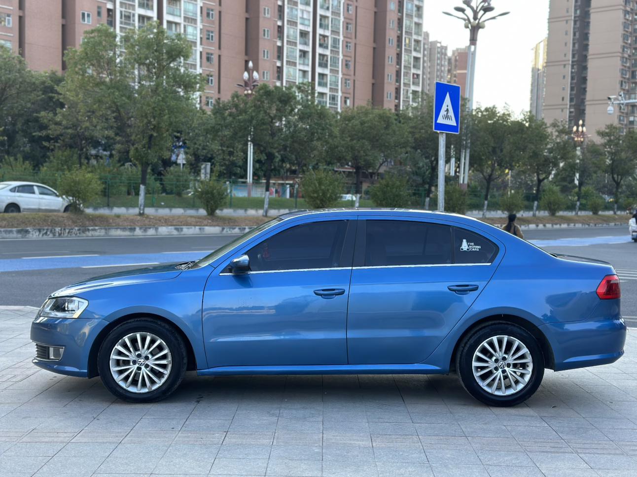 Volkswagen Lavida XR 2014 thumb 2