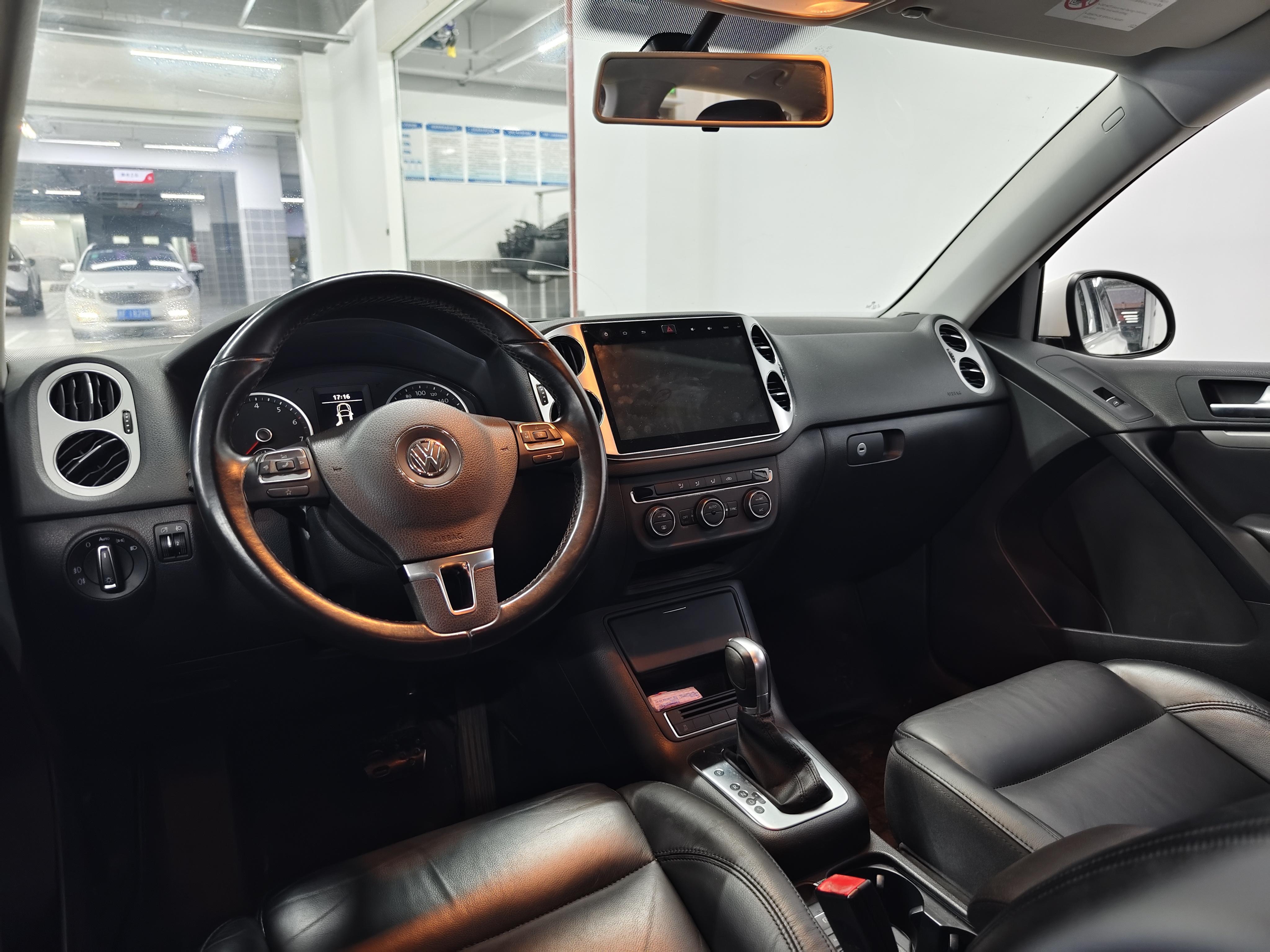 Volkswagen Tiguan 2016 thumb 4