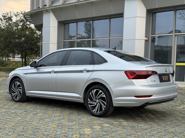 Volkswagen Sagitar 2022 thumb 3