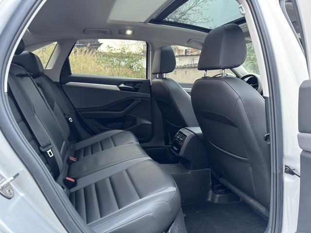 Volkswagen Sagitar 2022 thumb 6