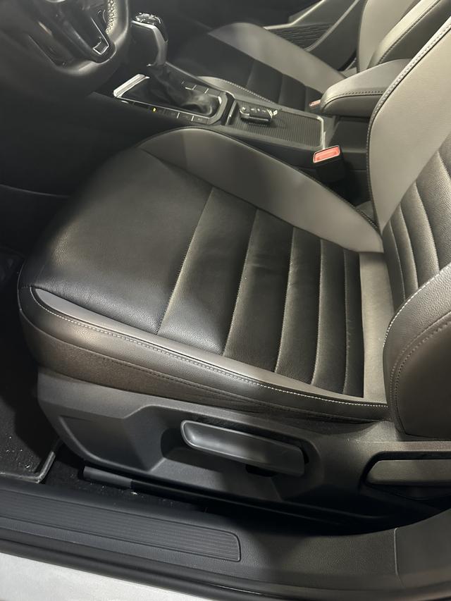 Volkswagen Sagitar 2022 thumb 9