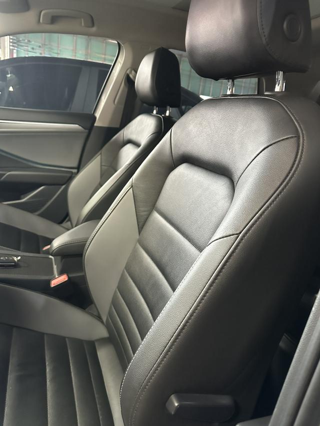 Volkswagen Sagitar 2022 thumb 10