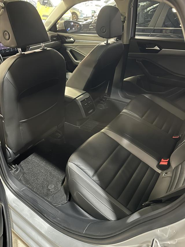 Volkswagen Sagitar 2022 thumb 12