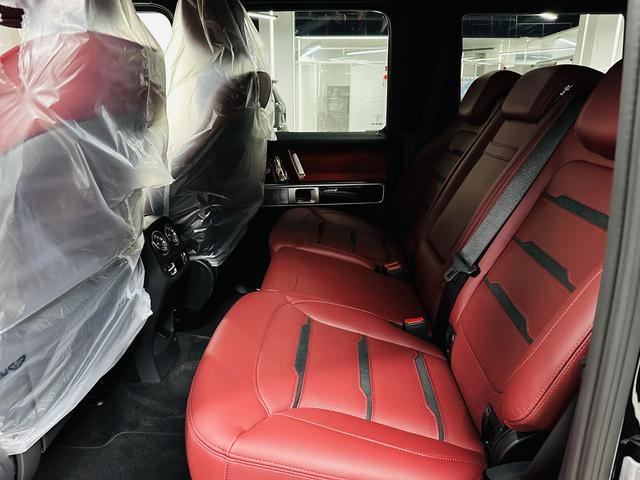 Mercedes-Benz G-Class 2025 thumb 3