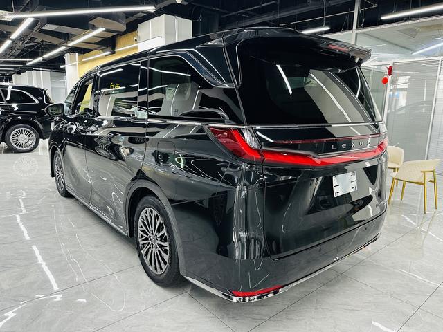 Lexus LM 2025 thumb 5
