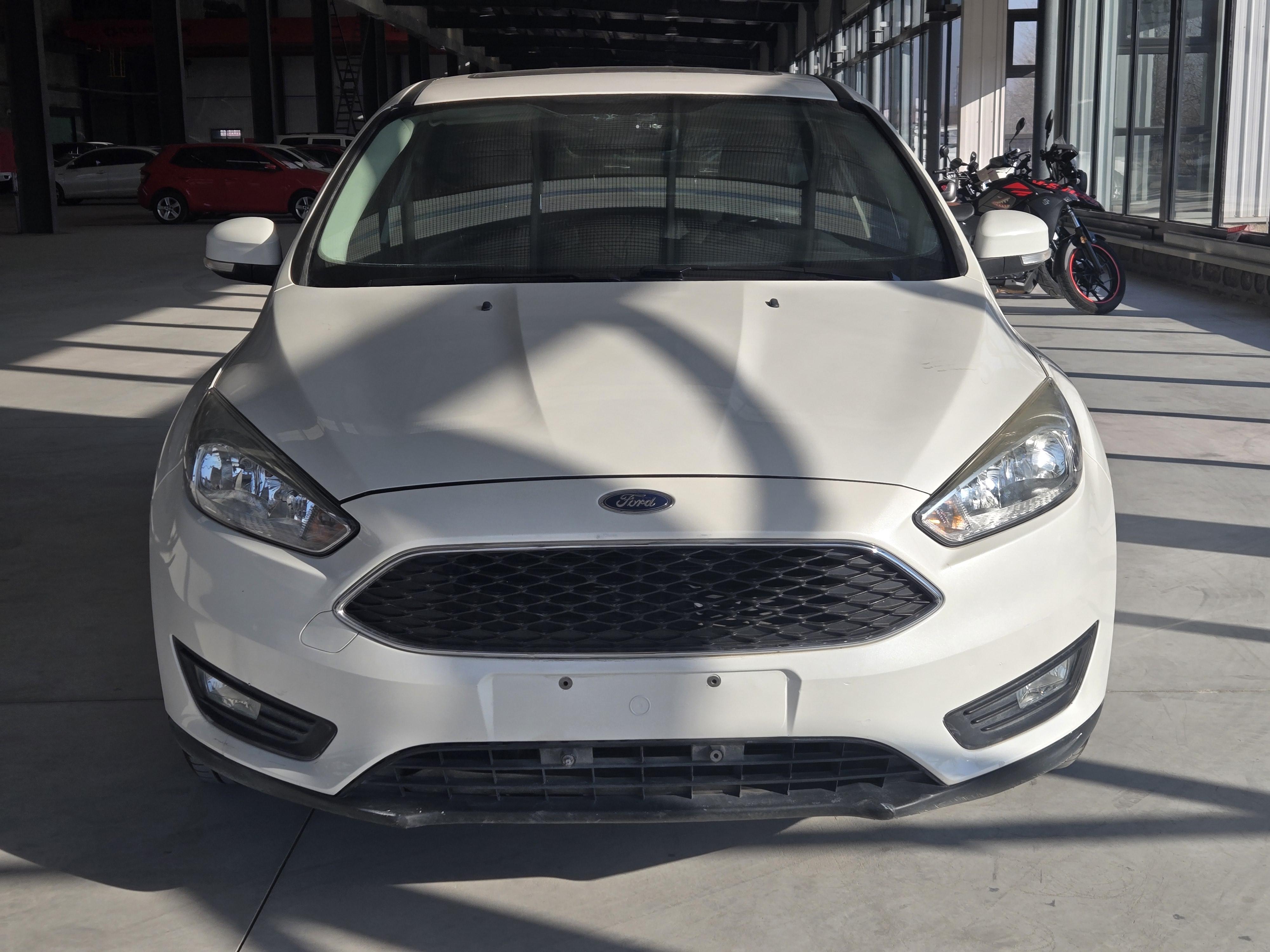 Ford Focus ST 2017 thumb 9
