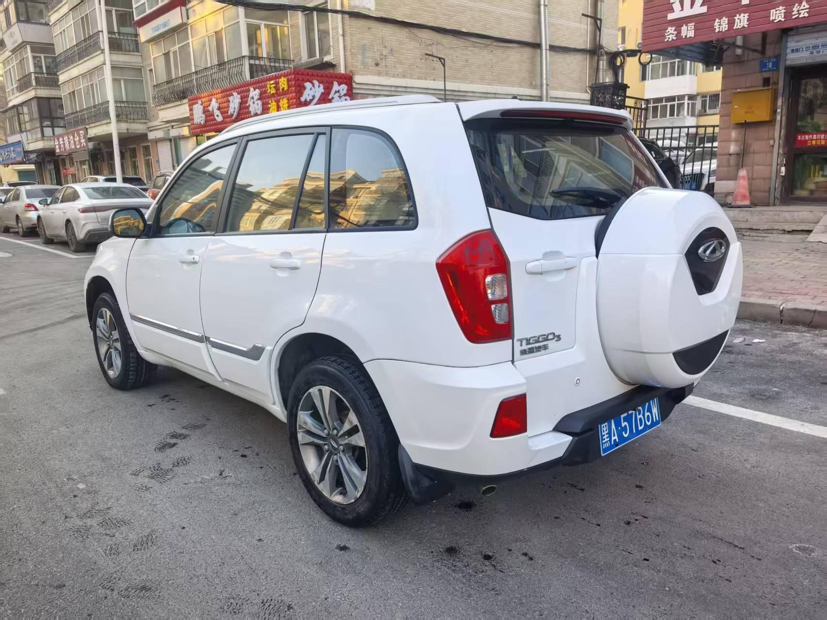 Chery Tiggo 3 2015 thumb 11