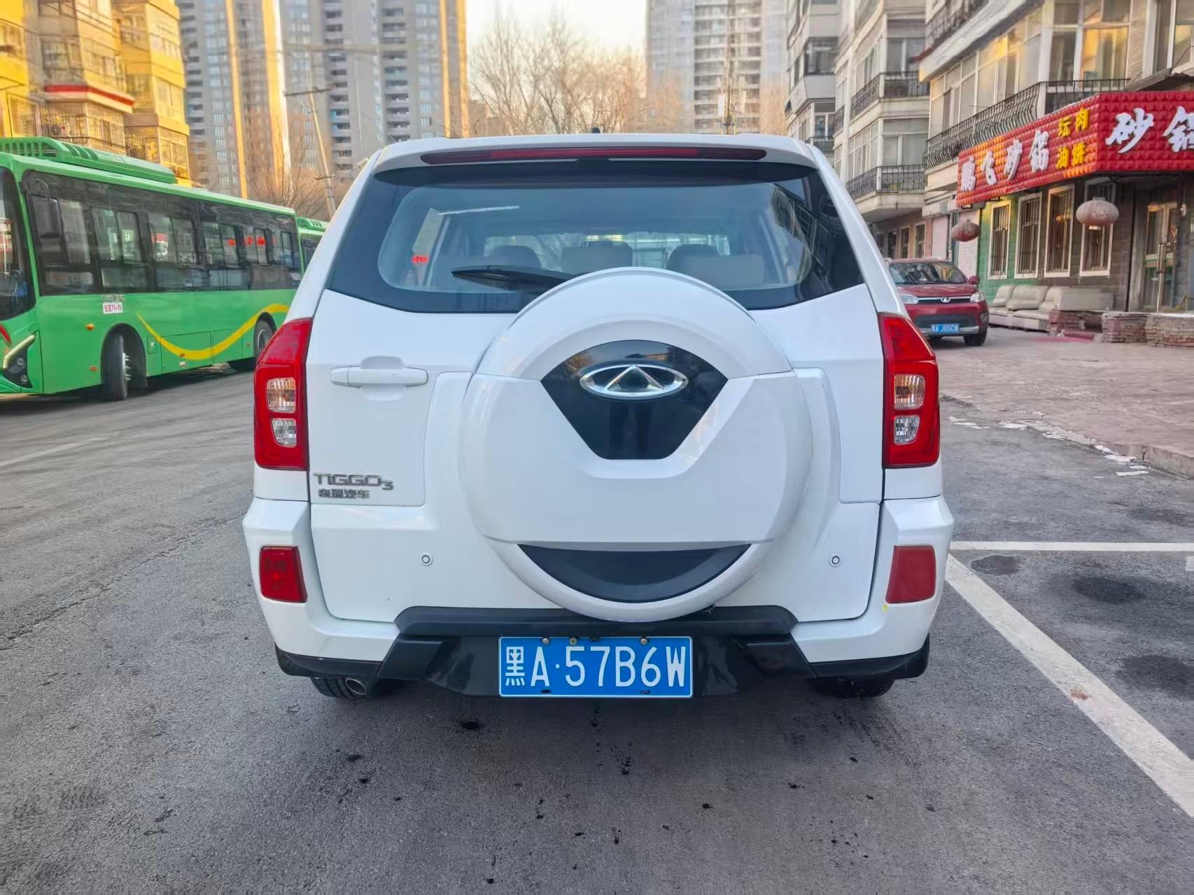 Chery Tiggo 3 2015 thumb 12