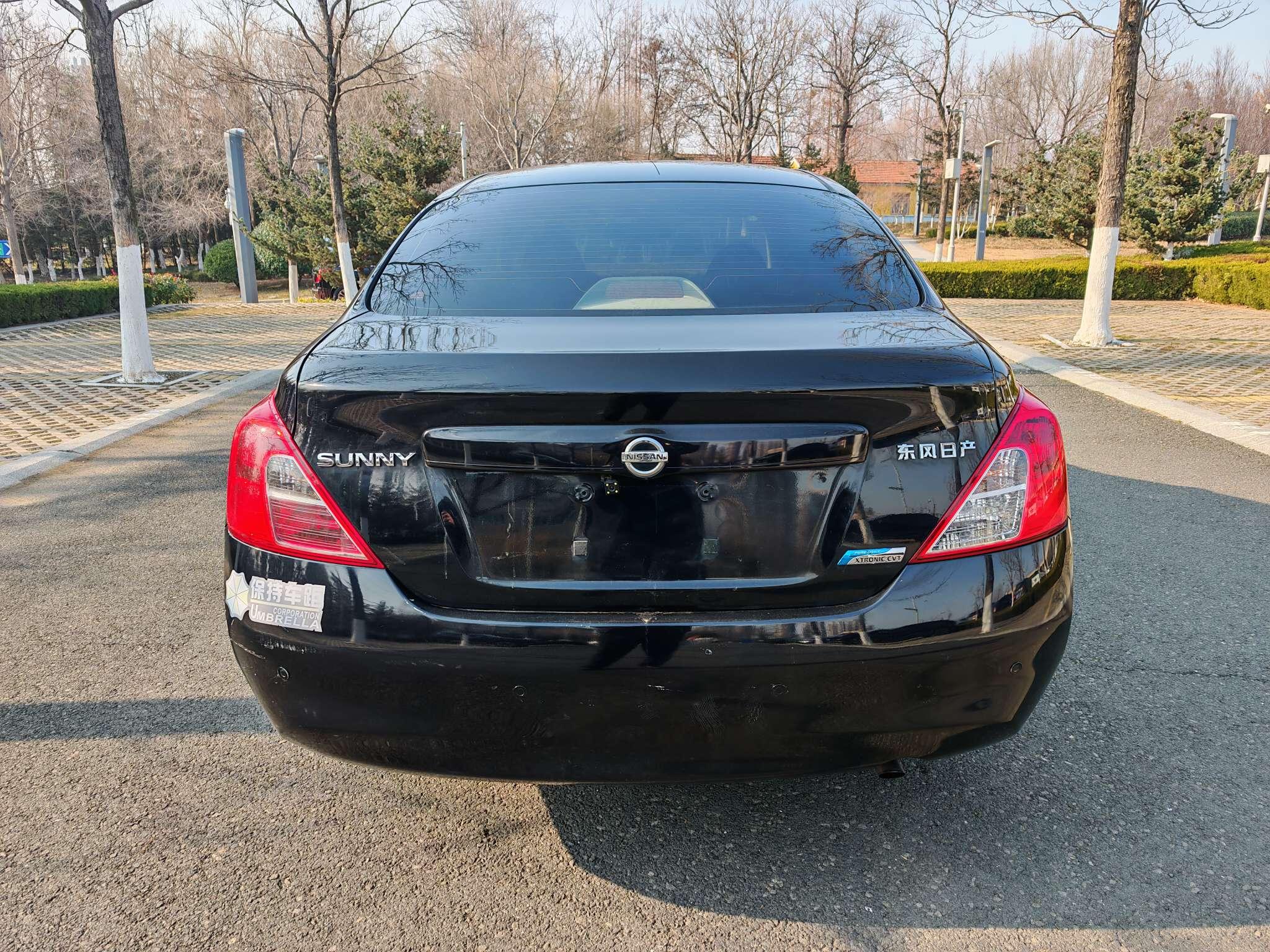 Nissan Sunny 2014 thumb 12