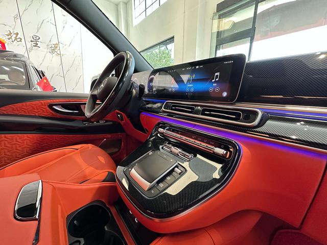Mercedes-Benz Vito 2024 thumb 2