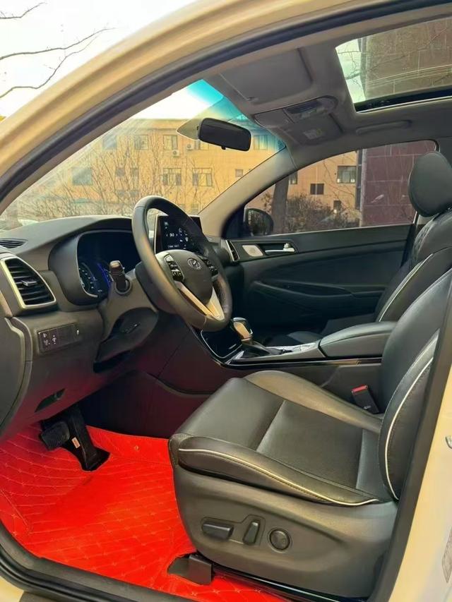 Hyundai Tucson 2019 thumb 2