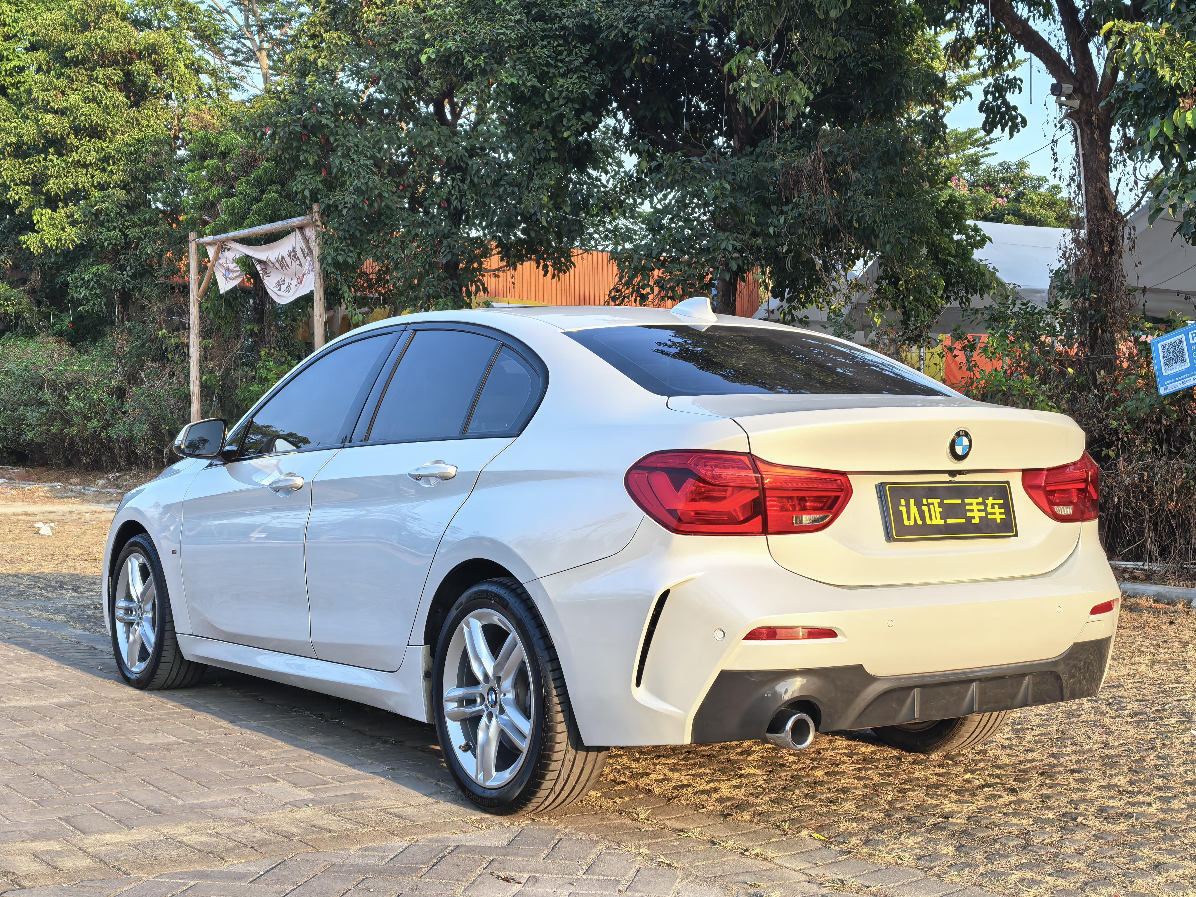 BMW 1 серии 2019 thumb 2