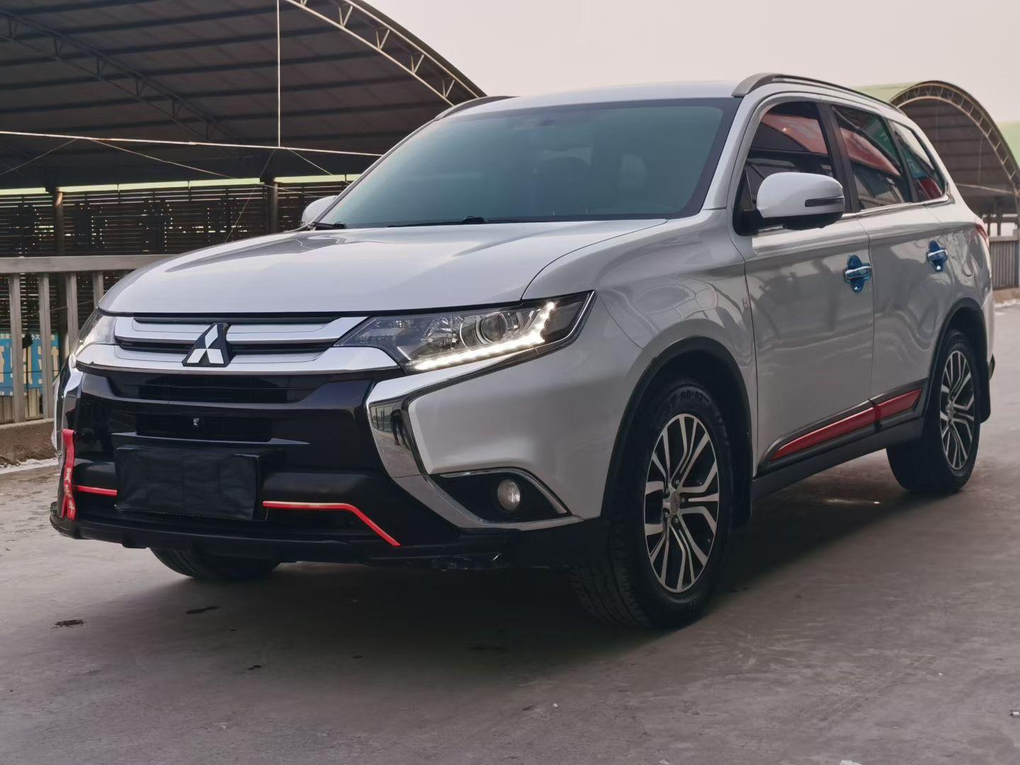 Mitsubishi Outlander 2018 thumb 8