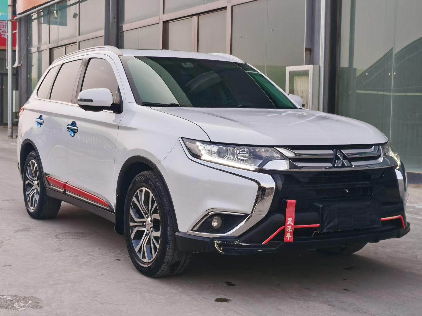 Mitsubishi Outlander 2018 thumb 10
