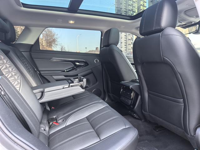 Land Rover Range Rover Velar 2022 thumb 9