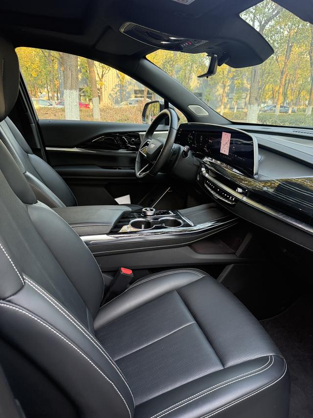 Cadillac XT5 2025 thumb 6