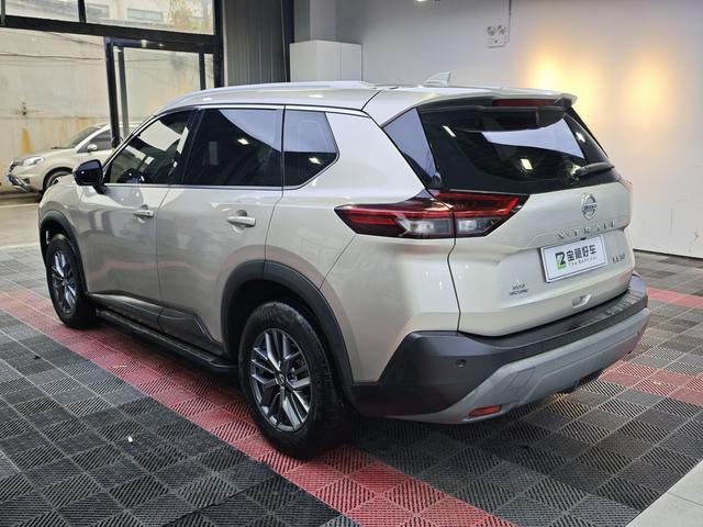 Nissan X-Trail 2021 thumb 2