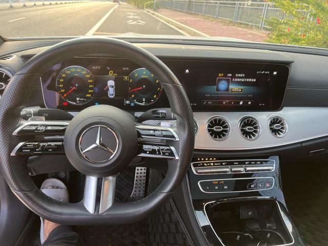 Mercedes-Benz E-Class 2021 thumb 6