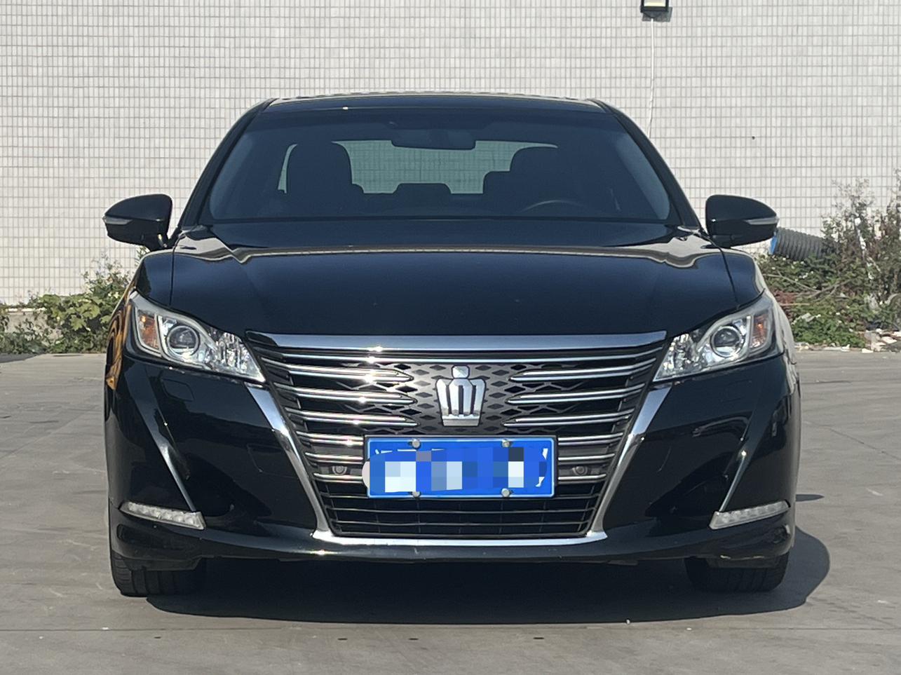 Toyota Crown 2016 thumb 9