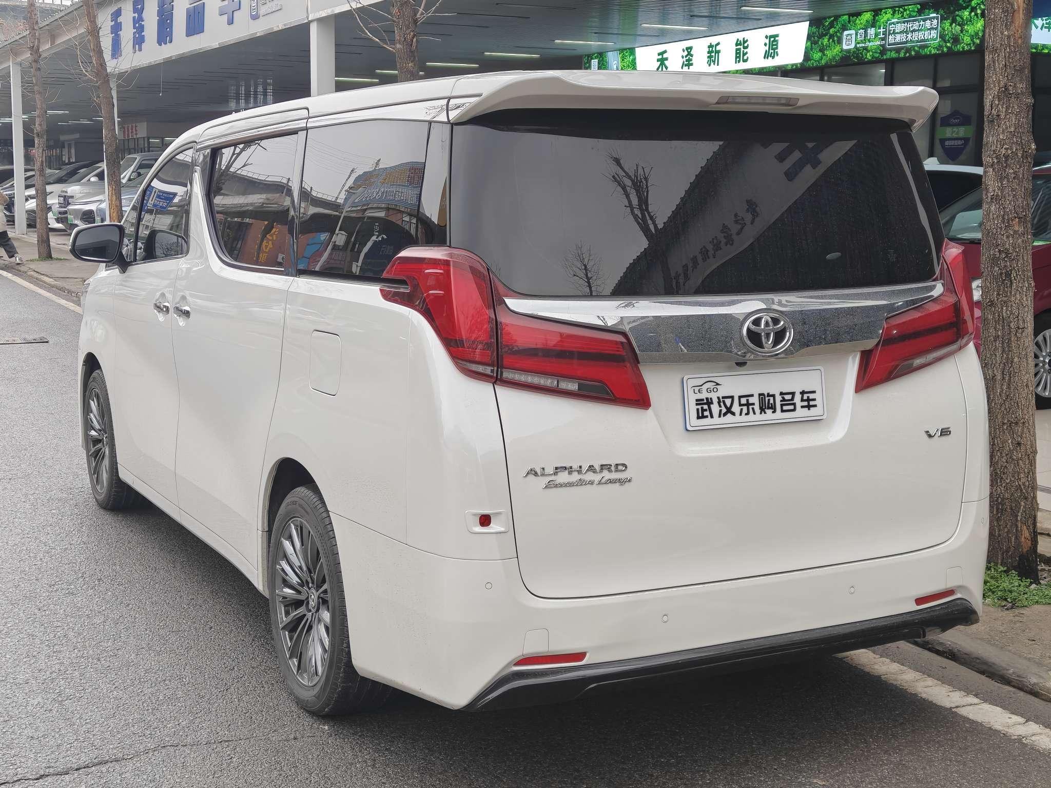 Toyota Alphard 2018 thumb 2