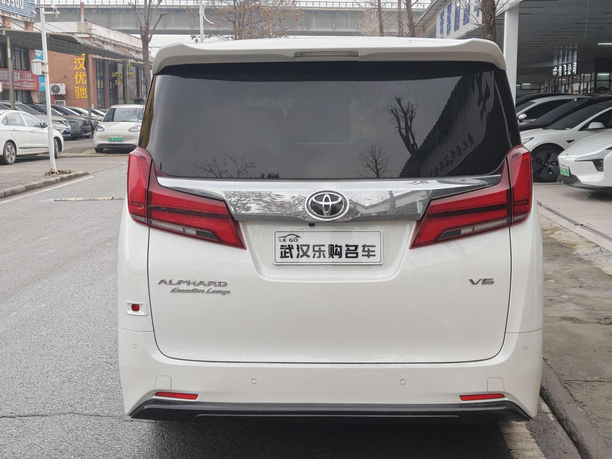 Toyota Alphard 2018 thumb 3