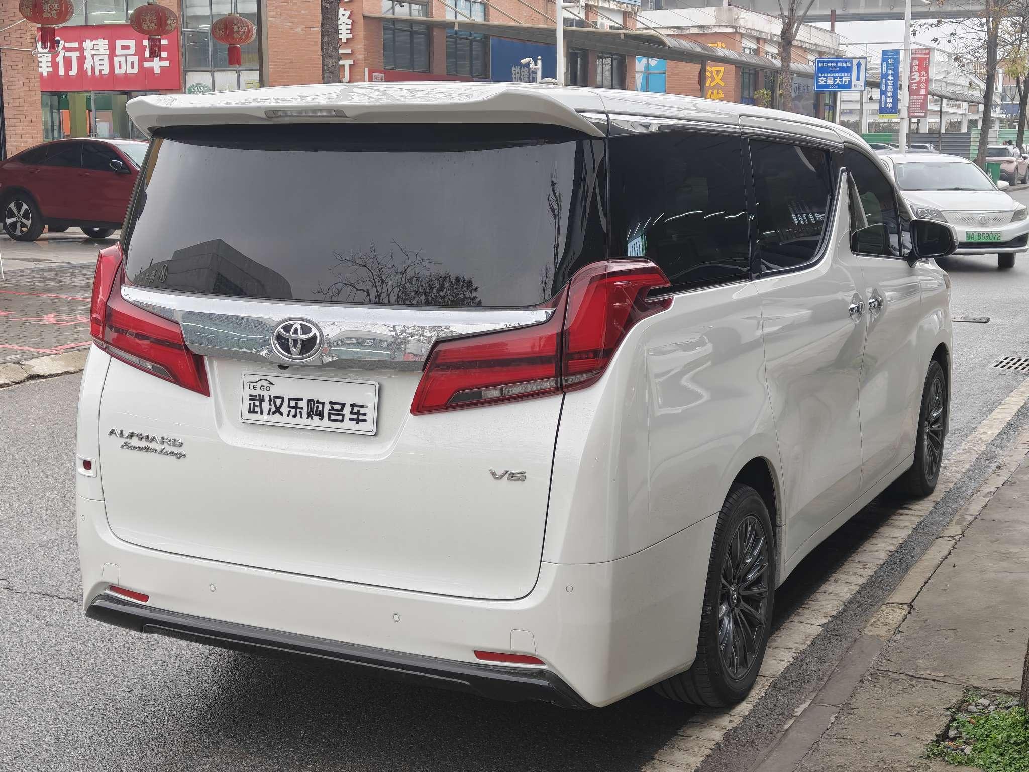 Toyota Alphard 2018 thumb 4