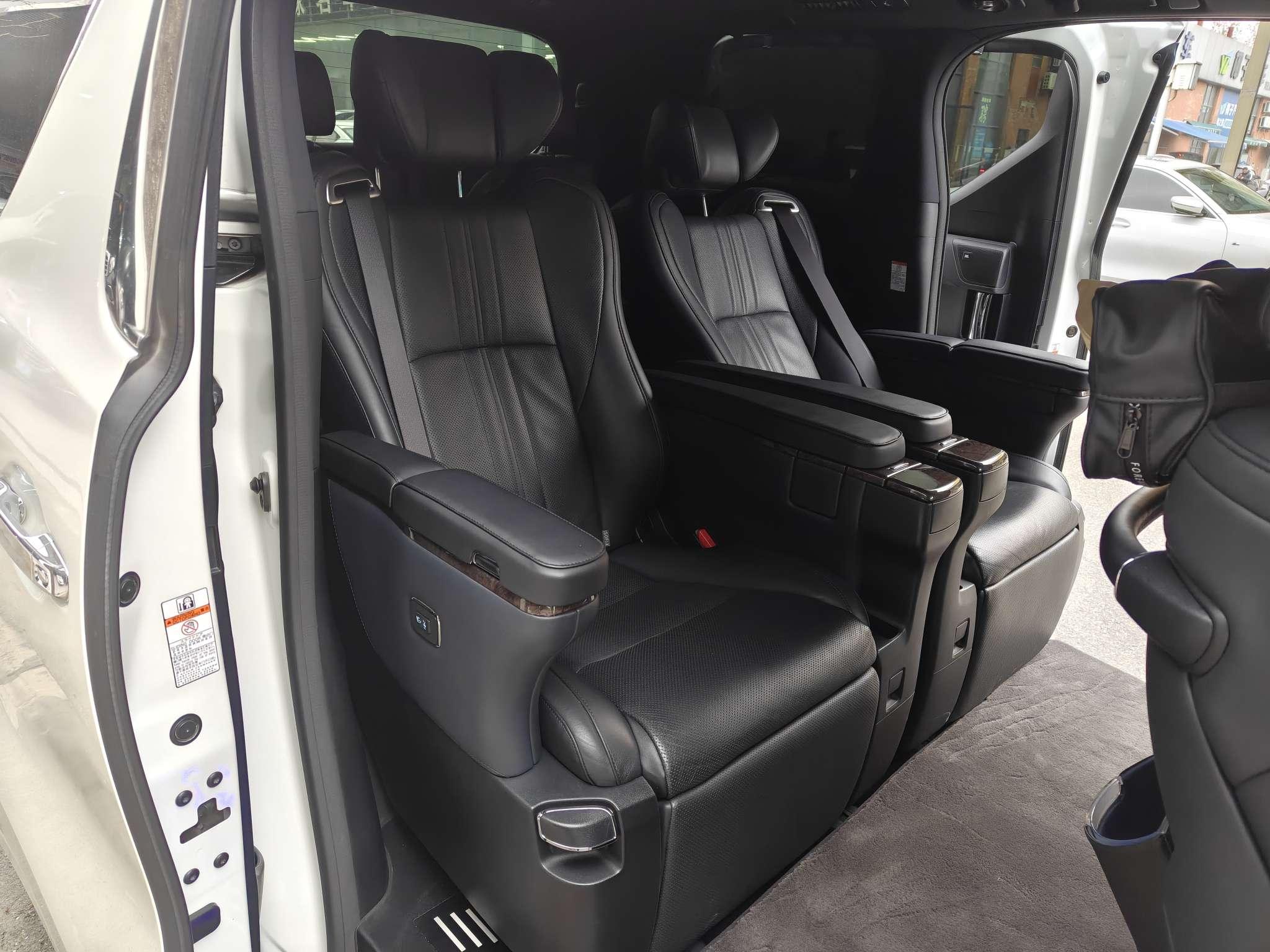 Toyota Alphard 2018 thumb 11