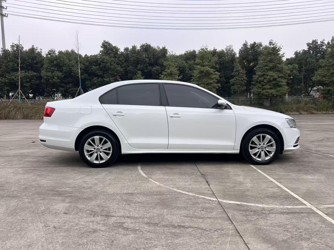 Volkswagen Sagitar 2019 thumb 4