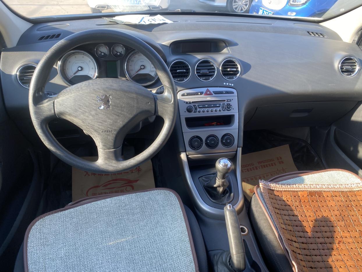 Peugeot 408 2011 thumb 4