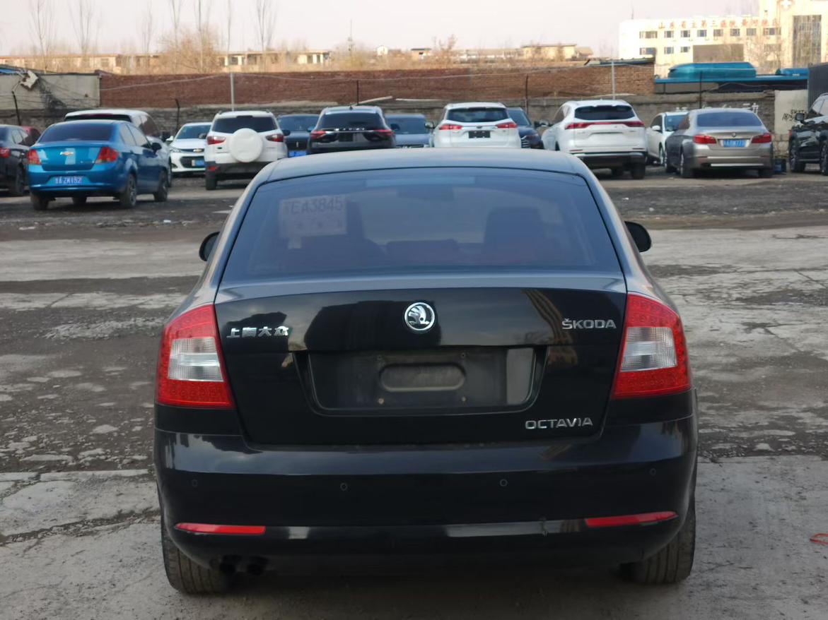 Skoda Octavia 2014 thumb 3