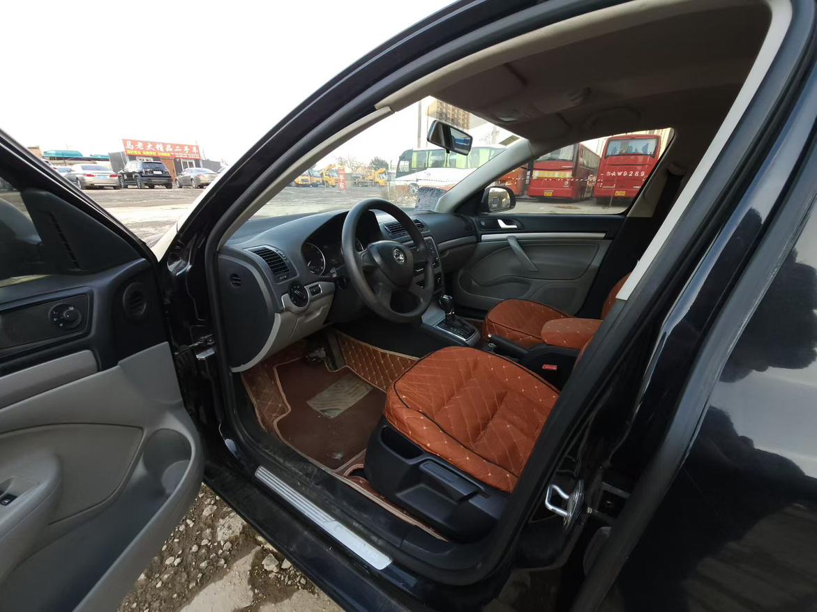 Skoda Octavia 2014 thumb 6