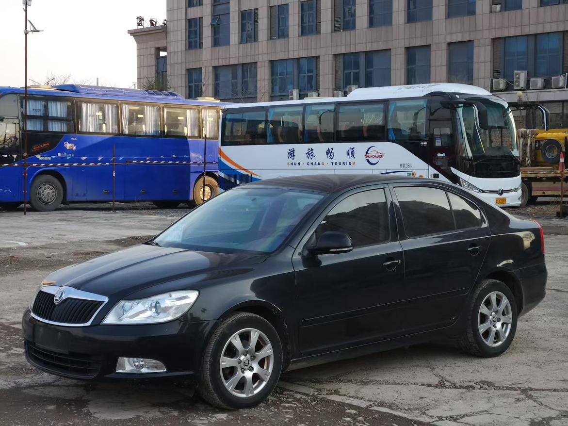 Skoda Octavia 2014 thumb 8