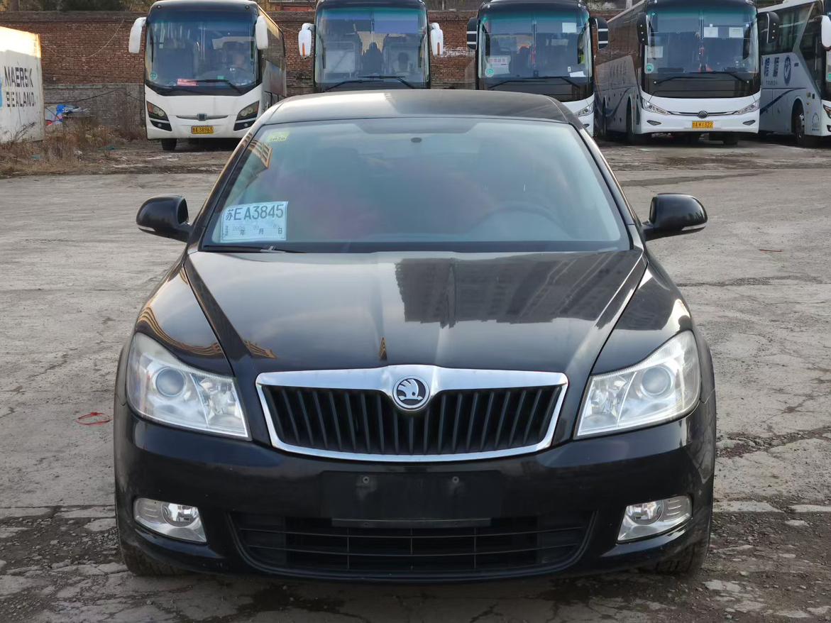 Skoda Octavia 2014 thumb 9