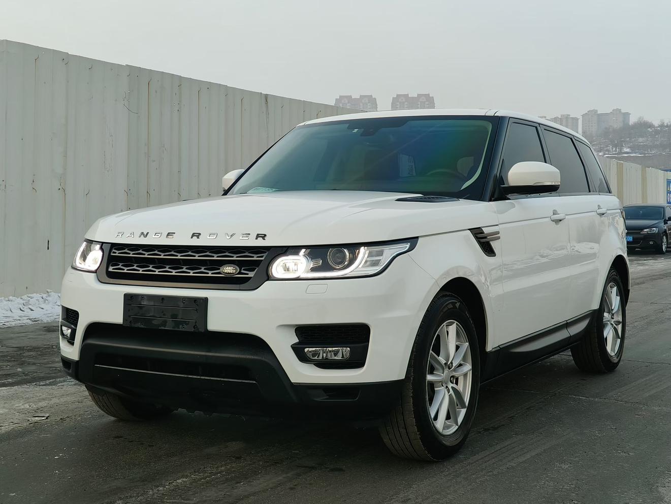 Land Rover Range Rover Sport 2017 thumb 8