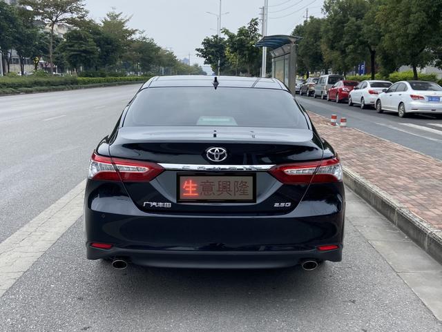Toyota Camry 2021 thumb 2