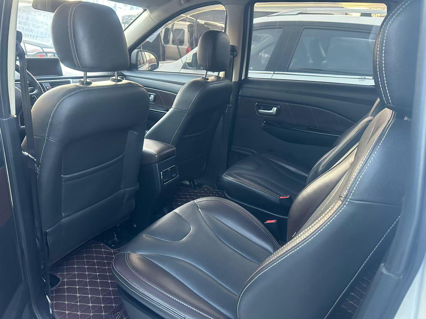 Dongfeng Xiaokang 370 2019 thumb 6