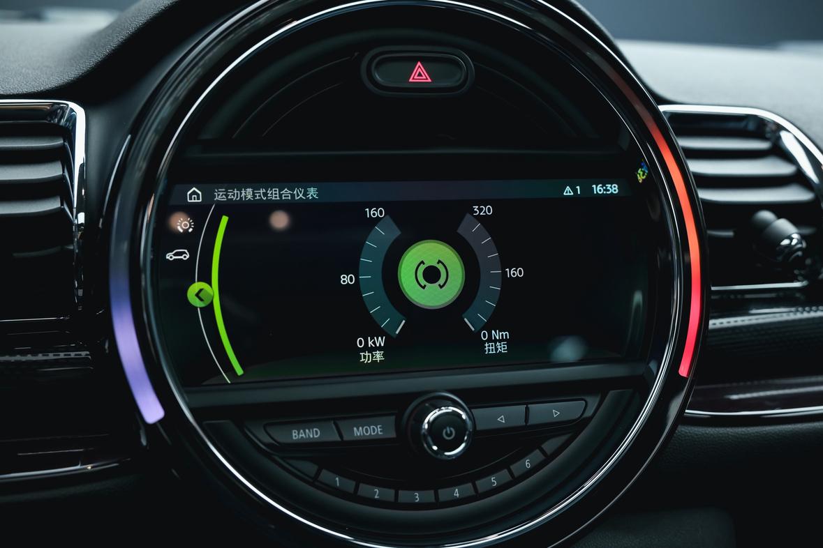Mini Clubman 2017 thumb 8
