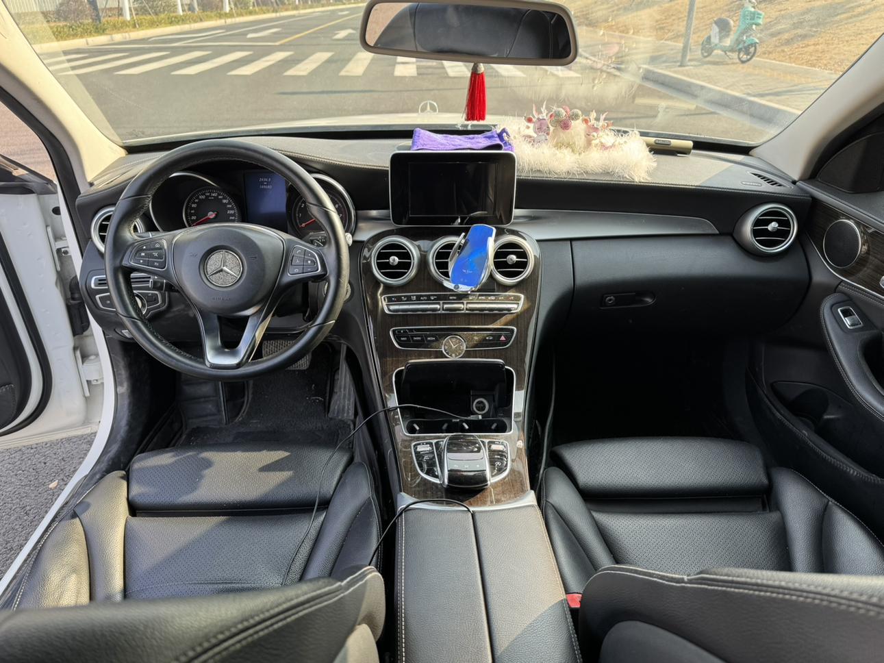 Mercedes-Benz C-Class 2015 thumb 7