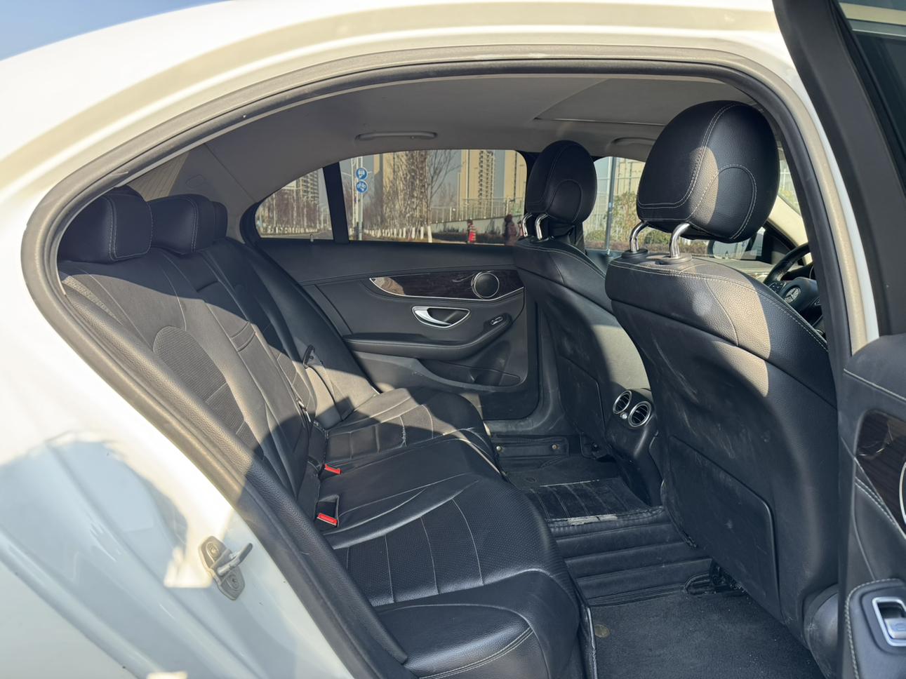 Mercedes-Benz C-Class 2015 thumb 10