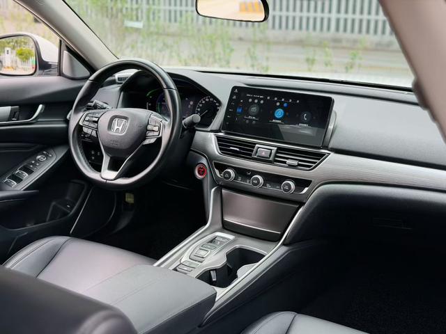 Honda Accord 2022 thumb 3