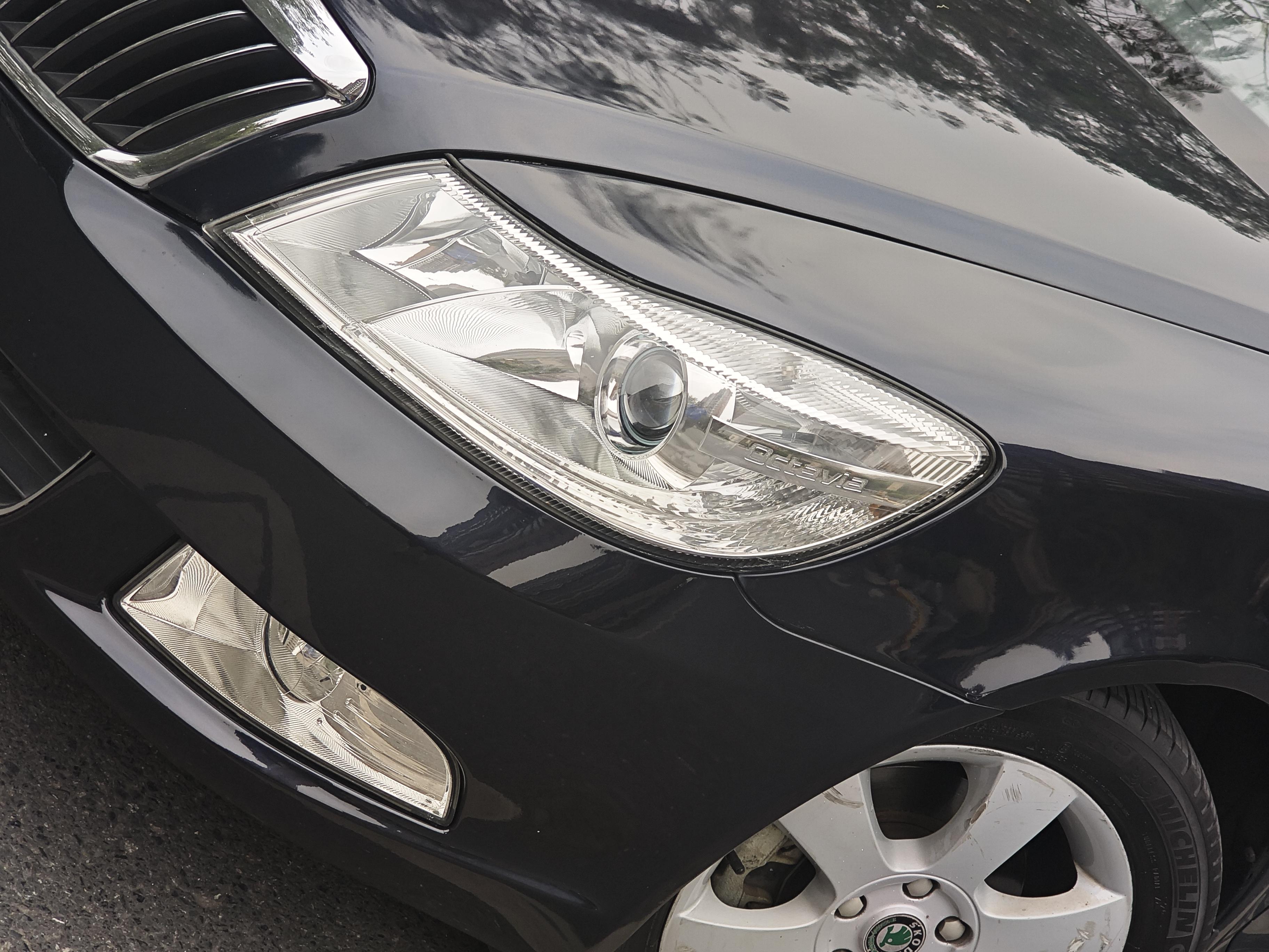 Skoda Octavia 2011 thumb 8