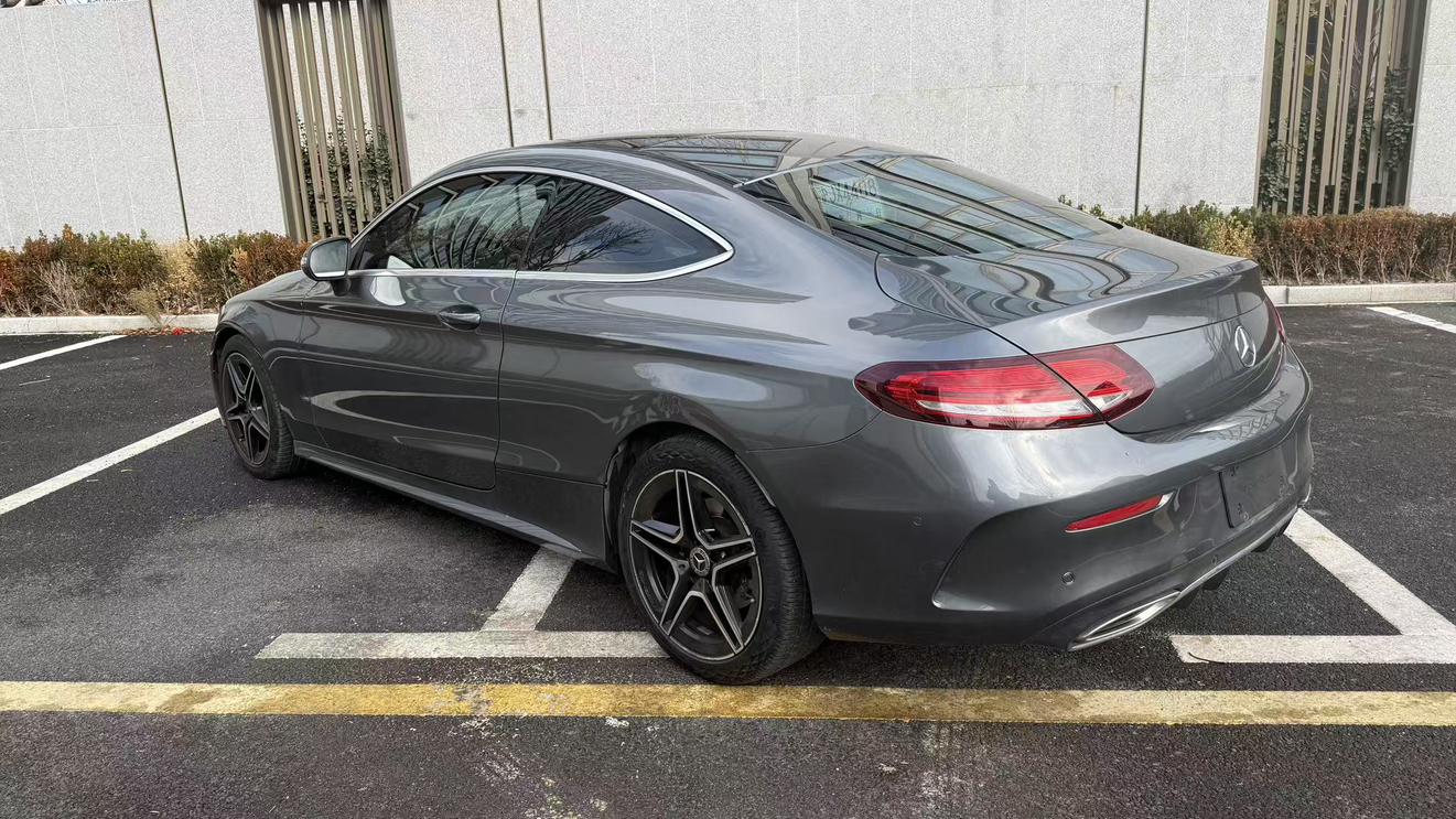 Mercedes-Benz C-Class 2019 thumb 3