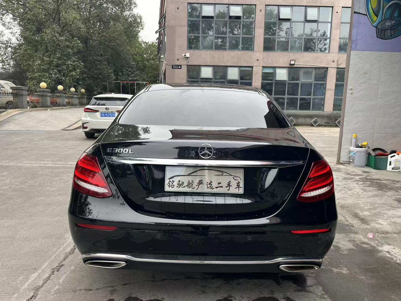 Mercedes-Benz E-Class 2018 thumb 3
