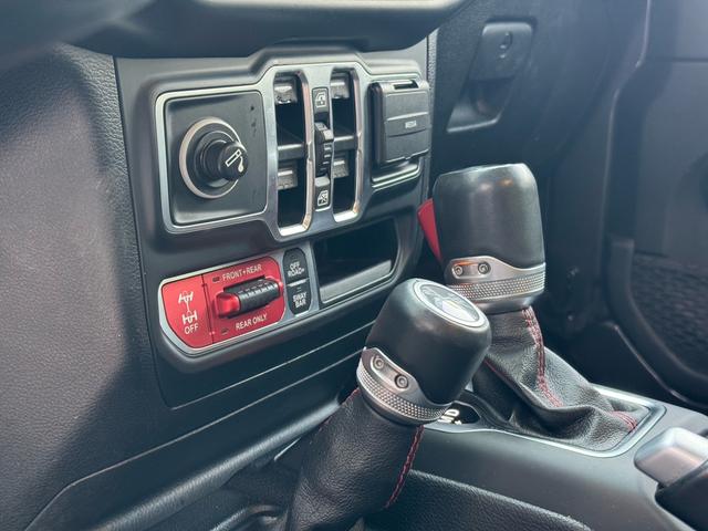 Jeep Wrangler 2021 thumb 11